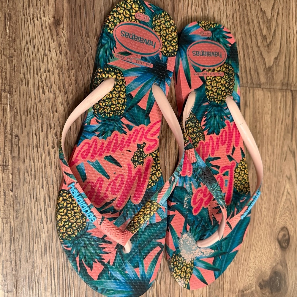 Havaianas Paradise Slim Sandal 11/12 EUC